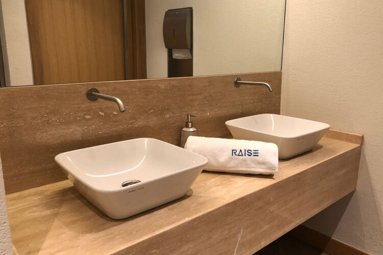 Raise-9